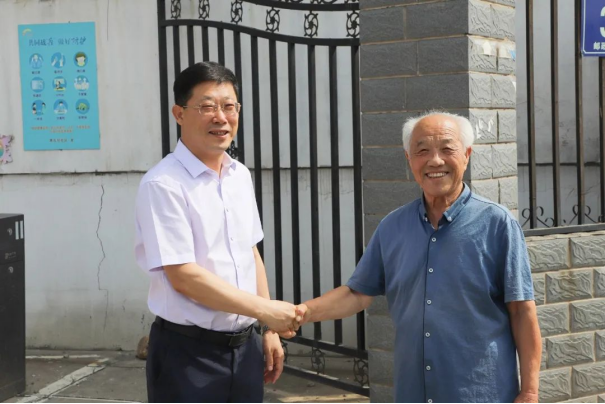 “七一”慰問送溫情 濃濃關懷暖人心