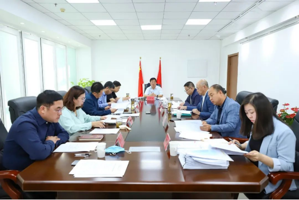 學院黨委會議傳達學習中央省市重點工作部署精神