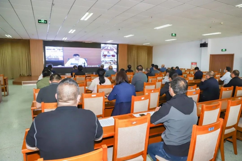 院長王立軍就強化學院疫情防控工作提出要求