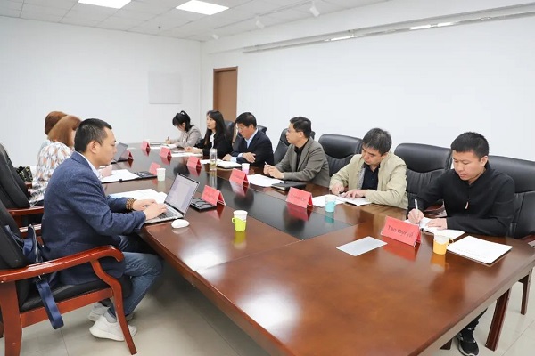 俄羅斯國立技術大學第一副校長伊麗娜到訪我院